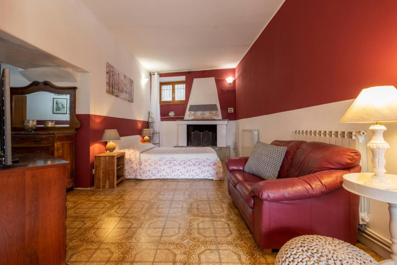 Apartment Charm Amidst Lakes & Mountains - Renovated In 2023 Ramponio