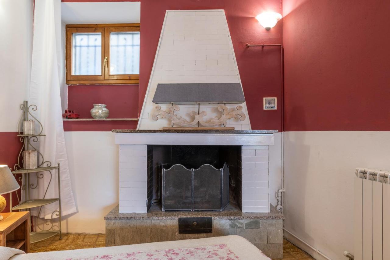 Apartment Charm Amidst Lakes & Mountains - Renovated In 2023 *