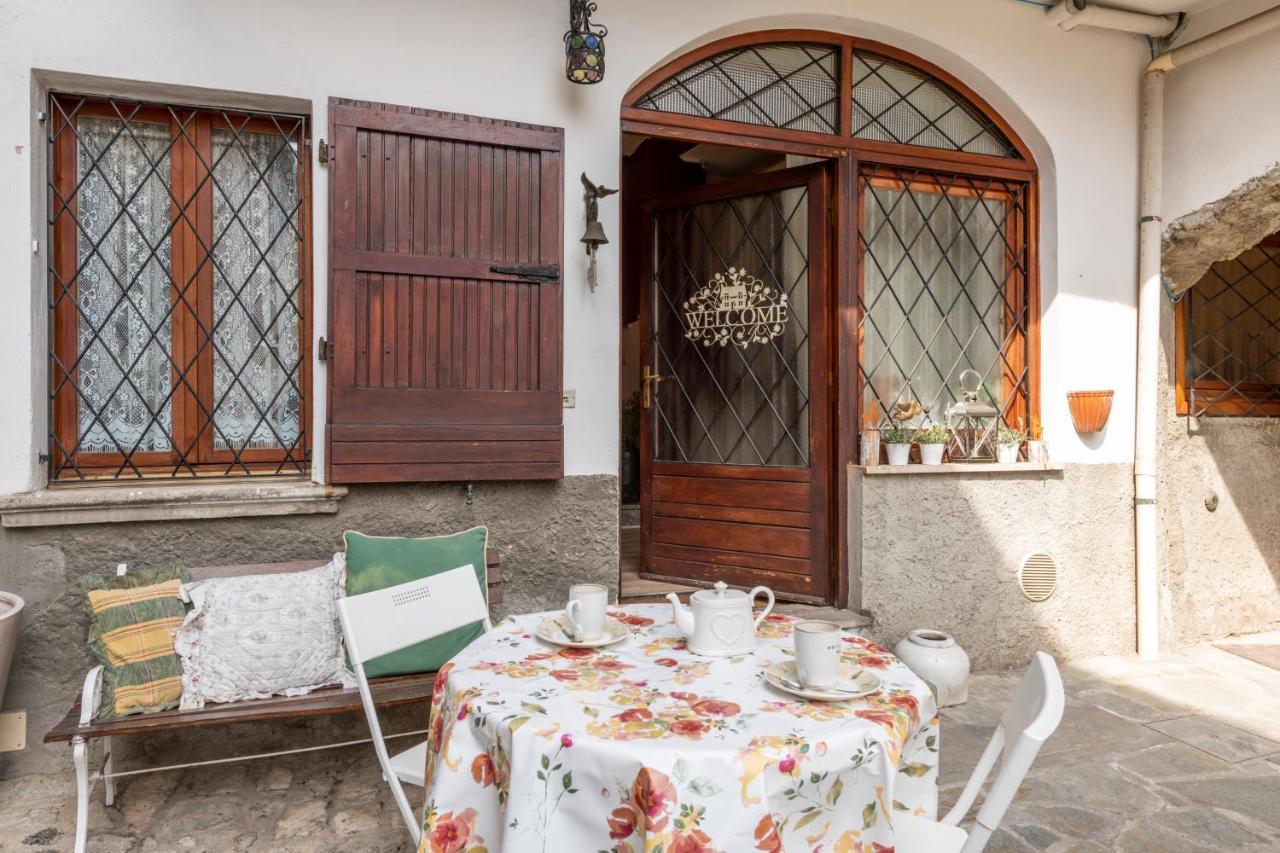 Charm Amidst Lakes & Mountains - Renovated In 2023